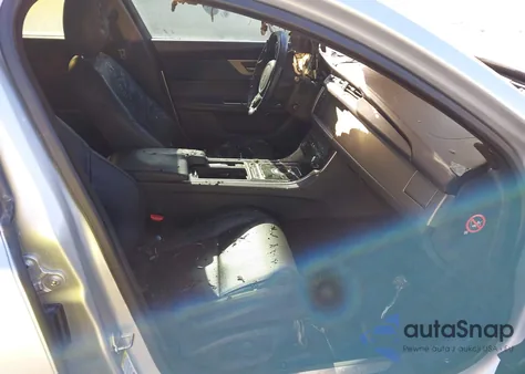 2016 Jaguar Xf 35T Prestige из США, поврежденный, VIN SAJBK4BV0GCY21824